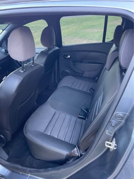 Renault Sandero intense 1.6 tope de gama