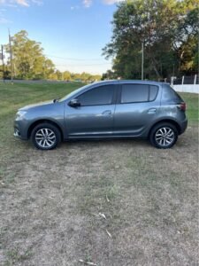 Renault Sandero intense 1.6 tope de gama